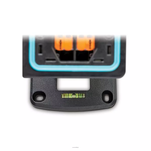 Biamp Desono MASK4C-W - niewielki 2-drożny zespół głośnikowy z wooferem 4.25