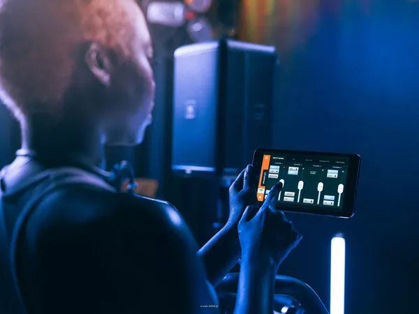 JBL EON ONE COMPACT - Aktywny zestaw głośnikowy, mikser, bluetooth, wymienna bateria - 7